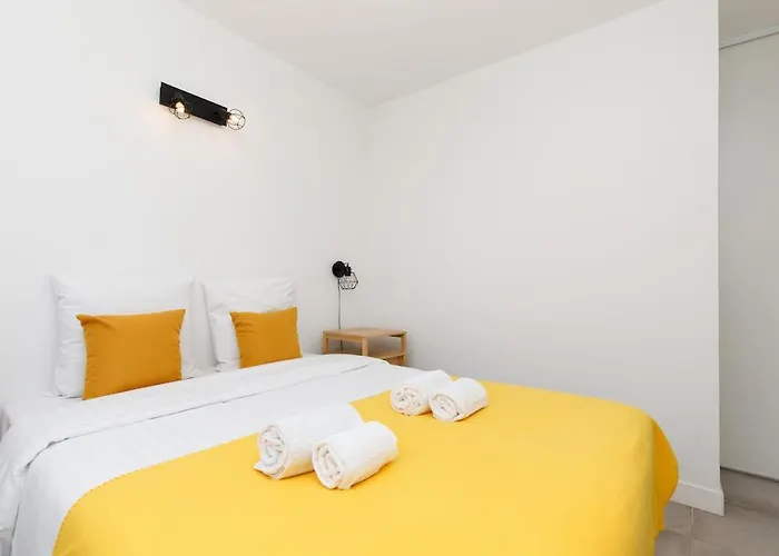 Sea Steps Yourhosthelper Cannes